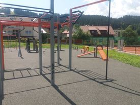 Fitness park - workoutové a parkourové hřiště