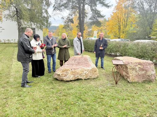 Slavnostní zahájení UNIVERZITY 3. VĚKU - akademický rok 2025/2026 s odhalením pamětních kamenů