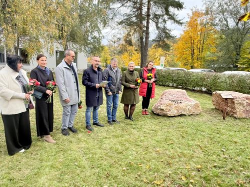 Slavnostní zahájení UNIVERZITY 3. VĚKU - akademický rok 2025/2026 s odhalením pamětních kamenů